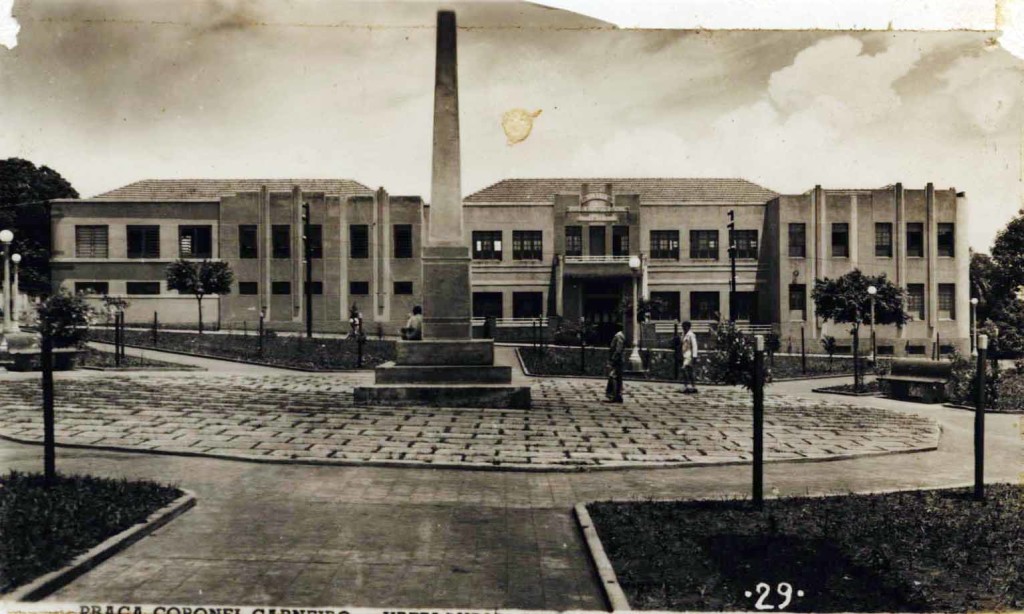 Colégio Nossa Senhora das Lágrimas, Uberlândia, década de 1930, onde Camilo Chaves exerceu o magistério. Foto – divulgação
