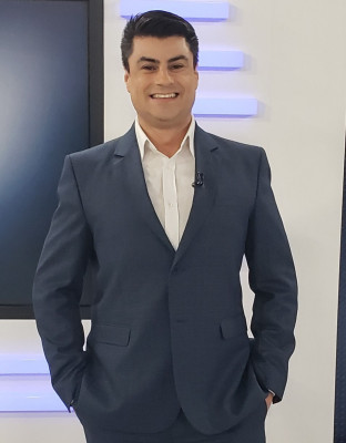 Em tempos de caos, sorriso de otimismo, compromisso e coragem do Jornalista Fernando Matos – apresentador do Integração Notícia e titular do MG1 da TV Integração afiliada TV GLOBO.