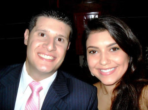 O casal de jornalistas Marcelo Calfat e Larissa Oliveira