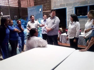 Prefeito Raul Belém e comitiva durante visita a Associação dos Catadores de Material Reciclável de Araguari. Foto: PMA