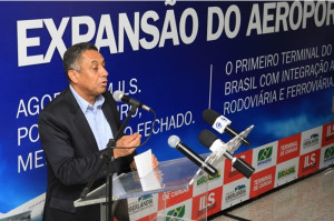 O prefeito Gilmar Machado enalteceu o empreendimento como um marco na história do desenvolvimento de Uberlândia. Foto: Beto Oliveira/SECOM/PMU