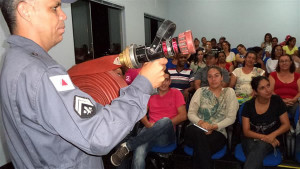  Com o intuito de reforçar a segurança  no Carnaval, pessoas contratadas  pela prefeitura receberam  treinamento dos bombeiros. Foto: Divulgação