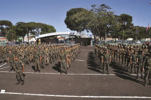 Familiares e amigos recepcionaram os soldados do Batalhão Mauá. Foto:  Divulgação