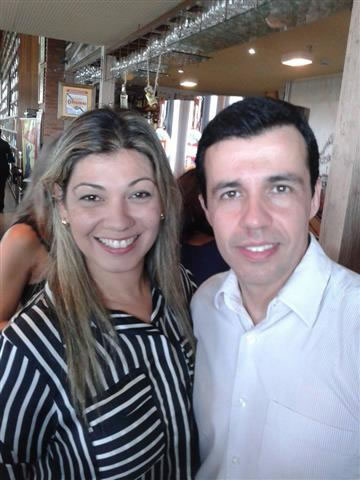 Eika Carilli com o jornalista Flávio Soares