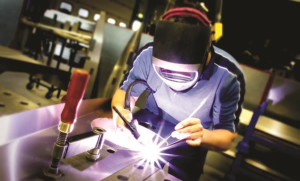 O aumento decorreu do crescimento do emprego na Indústria de Transformação com 287 contratações. Foto: Divulgação