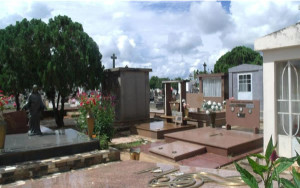 O cemitério Bom Jesus é um dos locais que necessitam de uma maior segurança por parte da administração municipal. Foto: Arquivo