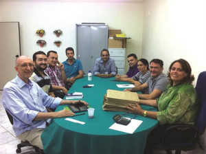 Encontro na sede da secretaria de Saúde reuniu a equipe da prefeitura, a comissão de saúde da Câmara Municipal, da Santa Casa e do Conselho de Saúde. Foto: Divulgação