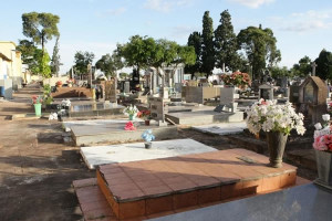 As atividades de capina e limpeza do local estão praticamente concluídas. Foto: Araípedez Luz P10/SECOM/PMU