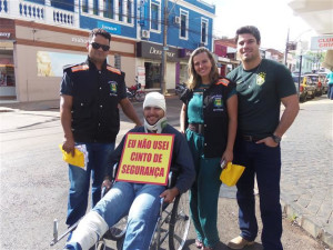 Equipe do departamento de Educação para o Trânsito da SETTRANS (secretaria de Trânsito e Transporte).