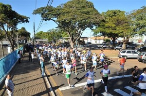A corrida acontece na manhã desse domingo. Foto: Arquivo