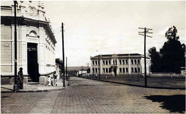 Grande Hotel, em destaque à esquerda. Aí foi construída a segunda loja dos Supermercados Alô Brasil, hoje Supermercados Bretas. Foto: Divulgação