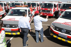 Cerca de 40 veículos já estão disponíveis para dar início aos serviços. Foto: Beto Oliveira/SECOM/PMU