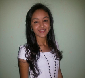 A aniversariante da semana Simone Simplicio. Parabéns e Felicidades!