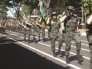 Formatura encerra programação em homenagens aos serviços prestados tanto pelos militares incorporados quanto pelos araguarinos. Foto: Gazeta do Triângulo