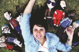 A artista plástica Thaís Guetta foi convidada para expor seu material como mais um atrativo do Cineclube Cultura. Foto: Divulgação