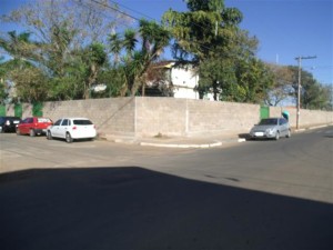 Nova estrutura tem garantido a tranquilidade da comunidade escolar do CAIC ‘Dr Arcino dos Santos Laureano’. Foto: Gazeta do Triângulo