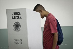 Conforme a legislação brasileira, jovens entre 16 e 17 anos não são obrigados a votar