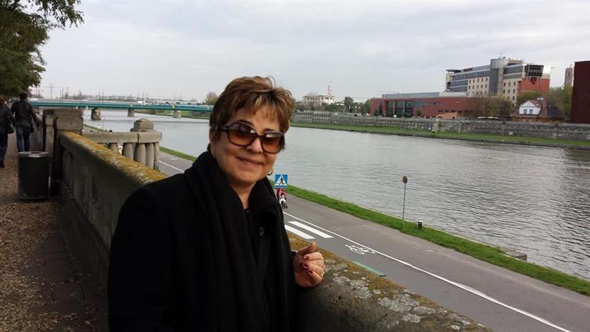 Em Cracóvia -Localizada no sul da Polônia, às margens do rio Vístula – a turista araguarina conhece a cultura Polonesa