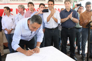 A solenidade foi realizada no local do empreendimento. Foto: Secom