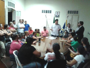 O encontro no Palácio dos Ferroviários, integrantes do Executivo, vereadores e profissionais trataram a nova legislação referente ao piso salarial da categoria. Foto: Divulgação