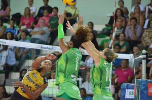 Atletas voltam à quadra esta noite, em Uberlândia. Foto: Irene Egler