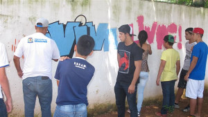 O que era crime transformou-se em arte, na vida de muitos jovens da Escola Estadual Professor Antônio Marques. Foto: Gazeta do Triângulo