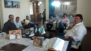  Os sócios representantes da empresa apresentaram ao prefeito a proposta de ampliação da unidade e os futuros investimentos. Foto: Ascom/PMA