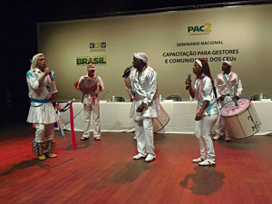 O Moçambique Branco é um dos ternos mais antigos de combate de Araguari. Foto: Divulgação