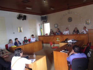 Reunião aconteceu no plenário da Câmara. Foto: Gazeta do Triângulo