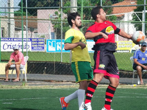 Apesar do placar de 3 a 0, jogo equilibrado entre Magazine Tejotão e Independência/JD Restaurante. Foto: Gazeta do Triângulo