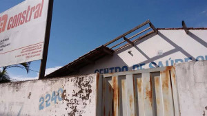 A reforma inclui consultórios, recepção, pintura e a reconstrução de uma caixa d’água que foi condenada. Foto: Reprodução/Facebook