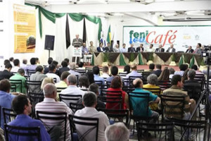 Fenicafé acontece em março e o campeonato Open de Tênis em abril. Foto: Arquivo