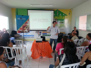 O programa “Café com Prosa da Cemig” reuniu 40 pessoas na última terça-feira. Foto: Secom/PMU