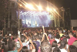 Agito na noite de domingo neste Carnaval é por conta da banda Sô Ari. Foto: Arquivo