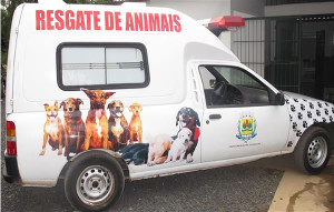 Carro de resgate beneficia o transporte seguro de cães.Foto: Gazeta do Triângulo