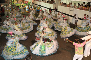 A programação é gratuita e continua até terça-feira com os desfiles carnavalescos. Foto: Prefeitura de Uberlândia / Divulgação