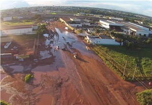 A LMG-748 encontra-se em estado de calamidade. Foto: Franco Produções