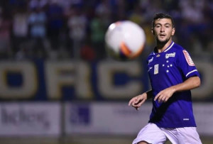 O meia ainda não rendeu o esperado e vem sendo cobrado pelo baixo desempenho em campo