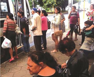 A frota foi reduzida em 40% devido à falta de combustível.Foto: Anderson Magrão