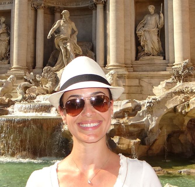 Amanhã é a vez da belíssima socialite Myrian Patrícia Alcântara estrear em grande estilo mais uma idade nova. Felicidades!