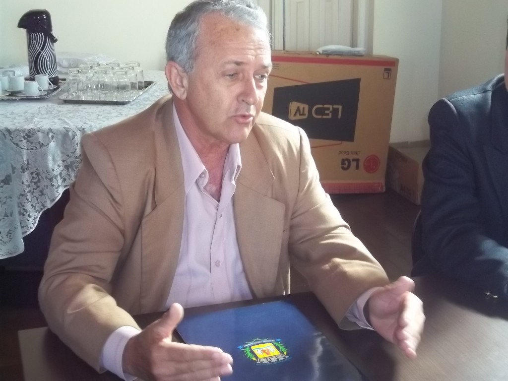 Entidades apontam ilegalidade no decreto e rebatem explicação do secretário Érico Chiovatto 