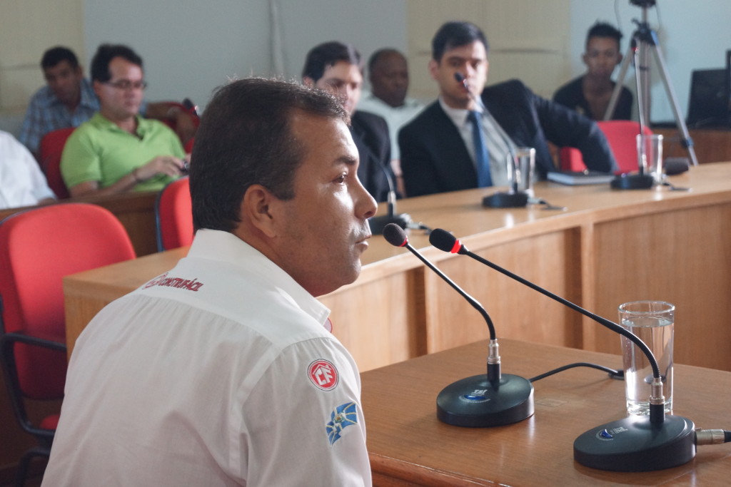 Depoimento do ex-secretário movimentou o plenário do Legislativo na manhã de ontem 