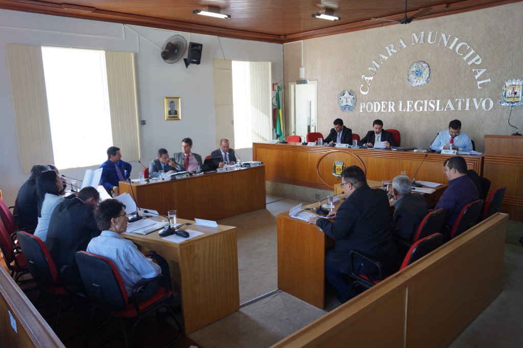 Câmara aprova novo piso para professores conforme reajuste nacional ocorrido em janeiro