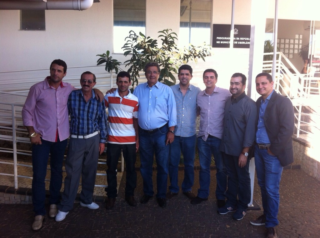 Autoridades estiveram no MPMG, em Uberlândia, para discutir retorno próximo a um dos pedágios da BR-050