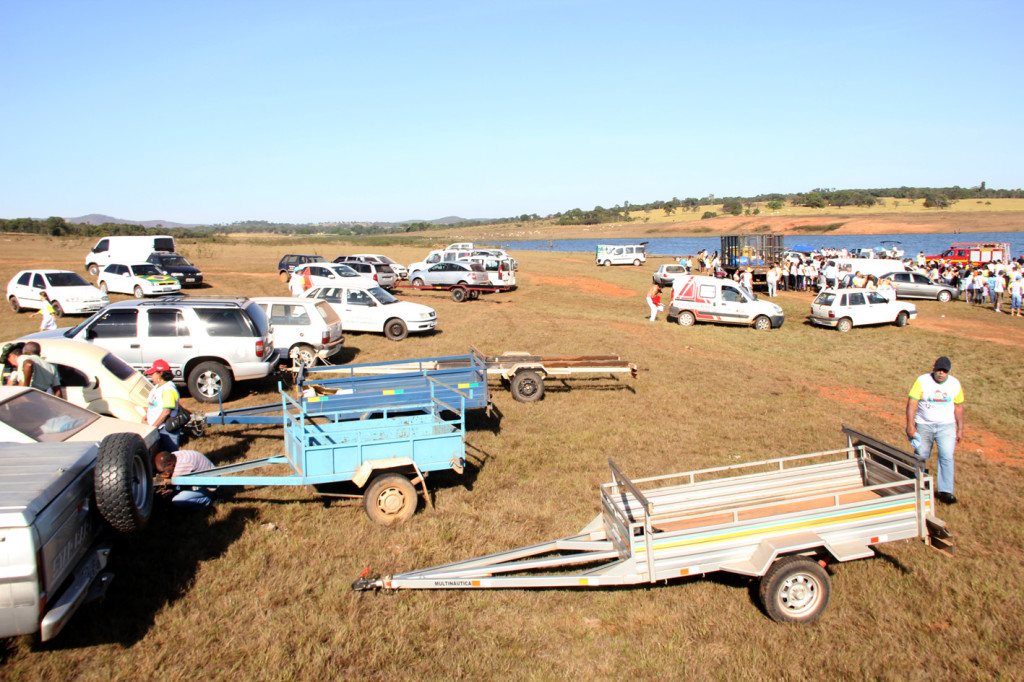 Em ações anteriores, grande quantidade de lixo foi retirada do principal afluente da região