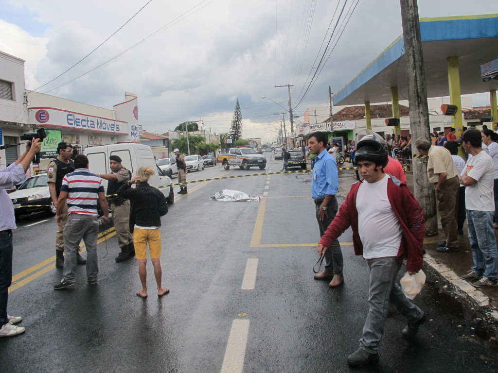 Atropelamento aconteceu por volta das 13h 30 desta sexta-feira