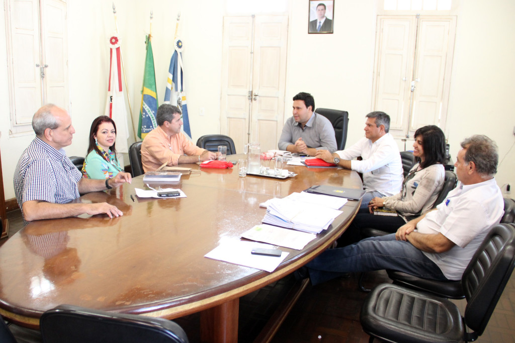 Secretários e representantes de órgãos definem ações para desenvolvimento econômico 