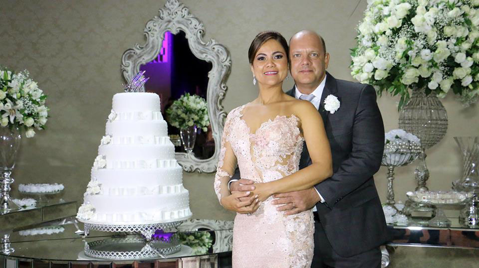  Neste último sábado o casal Marislene P. C. Nunes & Márcio Nunes comemorou seus 25 anos de casados. #DestaqueAcessoRestrito 