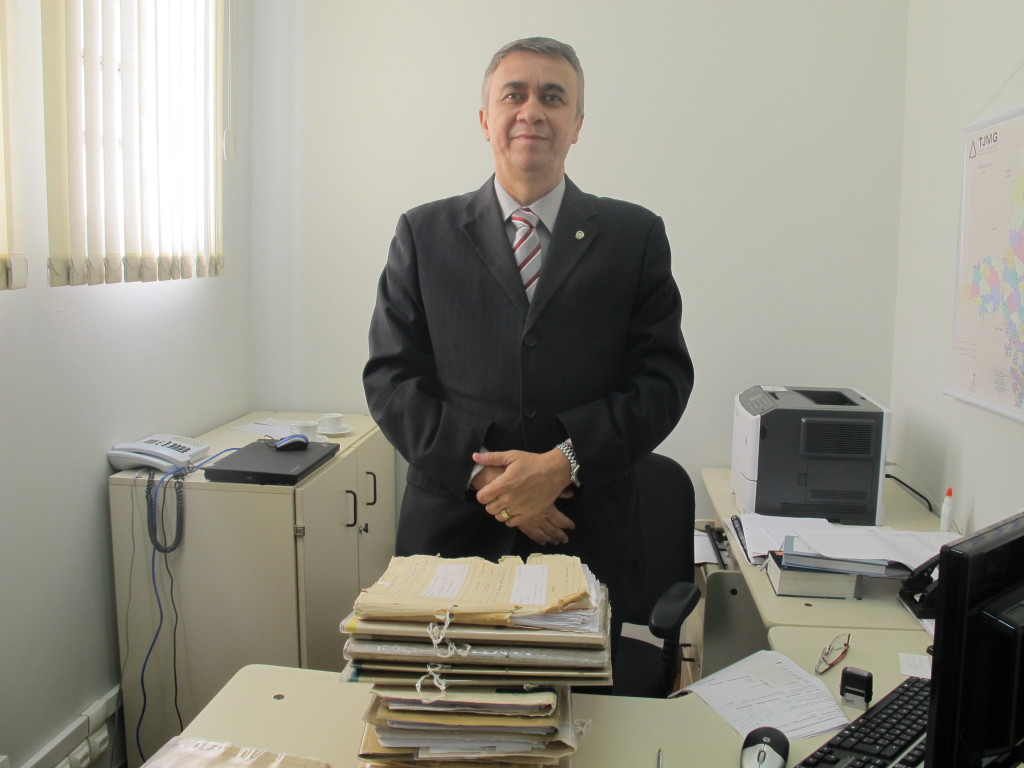 Juiz Márcio José Tricote alerta a população inadimplente sobre os benefícios do mutirão