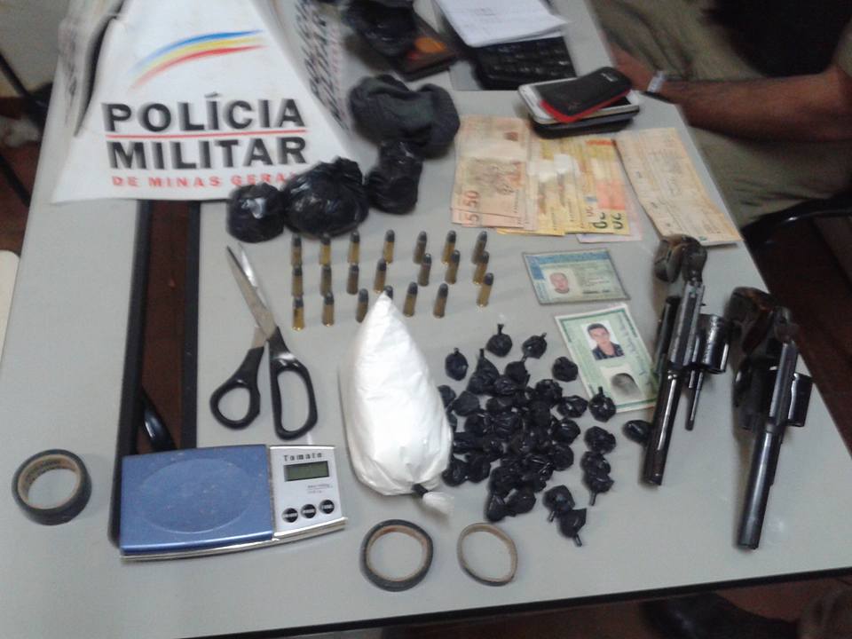 Diversos materiais utilizados para abastecer a criminalidade foram apreendidos (Web TV)